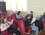 Настоятель храма великомученика Пантелеимона г. Гуково встретился с православной молодежью города