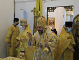 Правящий архиерей Шахтинской епархии совершил Божественную литургию в храме Покрова Пресвятой Богородицы г. Красный Сулин