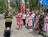 Детский хор храма святителя Пантелеимона г. Гуково поздравил ветеранов Великой отечественной войны с Днем Победы