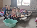 Приход Донского храма г. Новошахтинска оказывает помощь беженцам, временно размещенным в городе