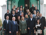 Для участников выездного заседания Молодежного парламента проведена экскурсия по храму Святой Троицы хутора Ягодинка Октябрьского района