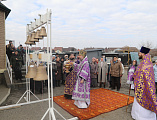 Преосвященнейший епископ Симон совершил Божественную литургию и чин освящения колоколов для храма праведного Иоанна Кронштадтского города Шахты