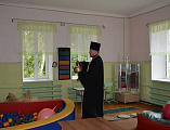 Освящение коррекционной школы № 15 и беседа с преподавателями о таинствах Церкви состоялась в начале учебного года в Каменском благочинии