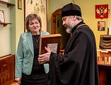 Преосвященнейший епископ Симон поздравил новоизбранную главу города Шахты Людмилу Владимировну Овчиеву со вступлением в должность