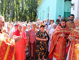 В храме великомученика и целителя Пантелеимона г. Гуково соборным богослужением отметили престольный праздник