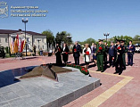 Ко дню Победы в п. Каменоломни состоялось возложение цветов