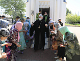 В День Святого Духа Преосвященнейший епископ Симон совершил Божественную литургию в храме пророка Иоанна Крестителя г. Шахты