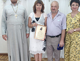 Протоиерей Роман Амплеев поздравил с 30-летним юбилеем совместной жизни семью Сахниных