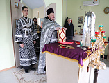 Преосвященнейший епископ Симон совершил Божественную литургию Преждеосвященных Даров в храме праведного Иосифа Обручника г. Шахты