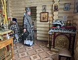 Епископ Шахтинский и Миллеровский Симон совершил Литургию Преждеосвященных Даров в храме великомученицы Екатерины города Красный Сулин