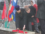 Минутой молчания почтили память воинов и мирных жителей, погибших во время освобождения Новошахтинска от немецко-фашистских захватчиков