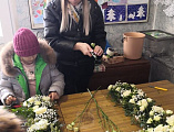 Учащиеся воскресной школы «Благовест» храма Архистратига Михаила пос. Каменоломни приняли участие в мастер-классе флористике и фитодизайну