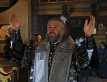 Преосвященнейший епископ Симон совершил Литургию Преждеосвященных Даров в храме в честь образа Пресвятой Богородицы Одигитрия пос. Таловый