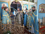 В престольный праздник Преосвященнейший епископ Симон совершил Божественную литургию в храме в честь Казанской иконы Божией Матери г. Гуково