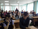 Иерей Андрей Коршунов провел встречу со учащимися МБОУ СОШ сл. Колушкино 