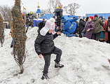 В прощеное воскресенье на Соборной площади города Шахты состоялись народные гуляния, посвященные Масленице «Гуляет русская душа»