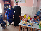 Посещение дома престарелых накануне праздника Покрова Пресвятой Богородицы