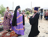 Преосвященнейший епископ Симон совершил чин на основание церкви и водружение креста в поселке Тарасовский