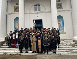 Кадеты, преподаватели Шахтинского казачьего кадетского корпуса им. Я.П. Бакланова и атаман Всевеликого войска Донского В.А. Бобыльченко посетили Успенский храм станицы Калитвенской