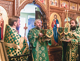 Праздничную Литургию по случаю престольного дня храма святой Ксении Петербургской г. Шахты возглавил Преосвященнейший Симон, епископ Шахтинский и Миллеровский