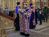 В субботу второй седмицы Великого поста епископ Шахтинский и Миллеровский Симон совершил всенощное бдение в Покровском кафедральном соборе г. Шахты