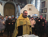 Во всех храмах Нижнедонского благочиния прошли панихиды в память об убиенных священнослужителях Иоанне Куликовском и Петре Жахановиче
