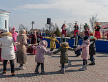 В прощеное воскресенье на Соборной площади города Шахты состоялись народные гуляния, посвященные Масленице