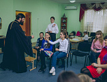 С живой историей в руках. В духовно-просветительском центре города Шахты прошло мероприятие, посвященное Дню православной книги