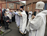 В престольный день Преосвященнейший епископ Симон совершил Божественную литургию в храме Архистратига Михаила поселка Каменоломни