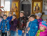 Хорошая традиция – на светлой седмице приводить детей в храм
