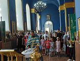 В Троицком храме села Маньково-Калитвенское совершили молебен на начало учебного года