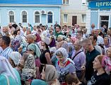 Праздничная Литургия в день памяти первоверховных апостолов Петра и Павла в Покровском кафедральном соборе города Шахты