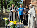 Духовенство и прихожане храма святителя Тихона Задонского ст. Кривянской почтили память своего бывшего настоятеля