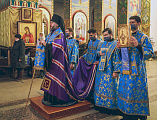 Накануне праздника Введения во Храм Пресвятой Богородицы Преосвященнейший епископ Симон совершил всенощное бдение в Покровском кафедральном соборе г. Шахты