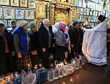 Навечерие Богоявления Господня. Епископ Шахтинский и Миллеровский Симон возглавил праздничное богослужение в храме Святителя Николая г. Новошахтинска