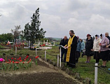 В селе Алексеевка молитвенно почтили память убиенных казаков