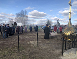 Освящение креста и купола для часовни Воскресения Христова состоялось в селе Осиково