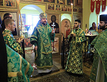 В престольный праздник Преосвященнейший епископ Симон совершил Божественную литургию в храме святой блаженной Ксении Петербургской г. Шахты