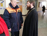Духовенство Шахтинской епархии продолжает оказывать духовную поддержку пострадавшим от взрыва бытового газа в многоквартирном доме в г. Шахты