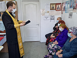 Протоиерей Роман Мясников посетил дом престарелых в пос. Садовый