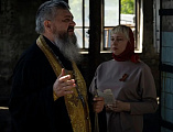 Настоятель храма преподобномученицы Елисаветы помолился с военнослужащими в День Победы