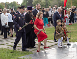 В день 80-летия Великой Победы духовенство вместе с шахтинцами почтило память героев Великой Отечественной войны