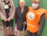 В Александровск-Грушевском благочинии состоялась раздача продуктовых наборов для вручения бывшим несовершеннолетним узникам фашизма