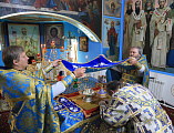 В престольный праздник Преосвященнейший епископ Симон совершил Божественную литургию в храме Казанской иконы Божией Матери г. Гуково
