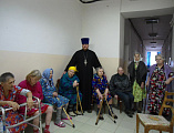 Протоиерей Вячеслав Лавлинский провёл беседу о духовной жизни и посте с людьми, находящимися в больнице сестринского ухода