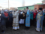 В престольный день Преосвященнейший епископ Симон совершил Божественную литургию в храме Державной иконы Божией Матери города Донецка