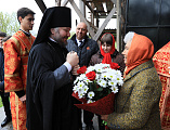Во вторник Светлой седмицы Преосвященнейший епископ Симон с архипастырским визитом посетил храм слободы Позднеевка в честь Архистратига Михаила, где архиерей до принятия епископского сана служил настоятелем