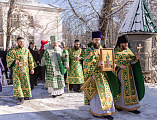 Праздничную Литургию по случаю престольного дня храма святой Ксении Петербургской города Шахты возглавил Преосвященнейший епископ Симон