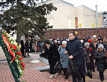 В поселке Каменоломни прошел митинг, посвященный 76-й годовщине освобождения Октябрьского района