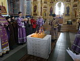 В родительскую поминальную субботу второй седмицы Великого поста Преосвященнейший епископ Симон совершил Божественную литургию в храме Покрова Пресвятой Богородицы г. Каменск-Шахтинский